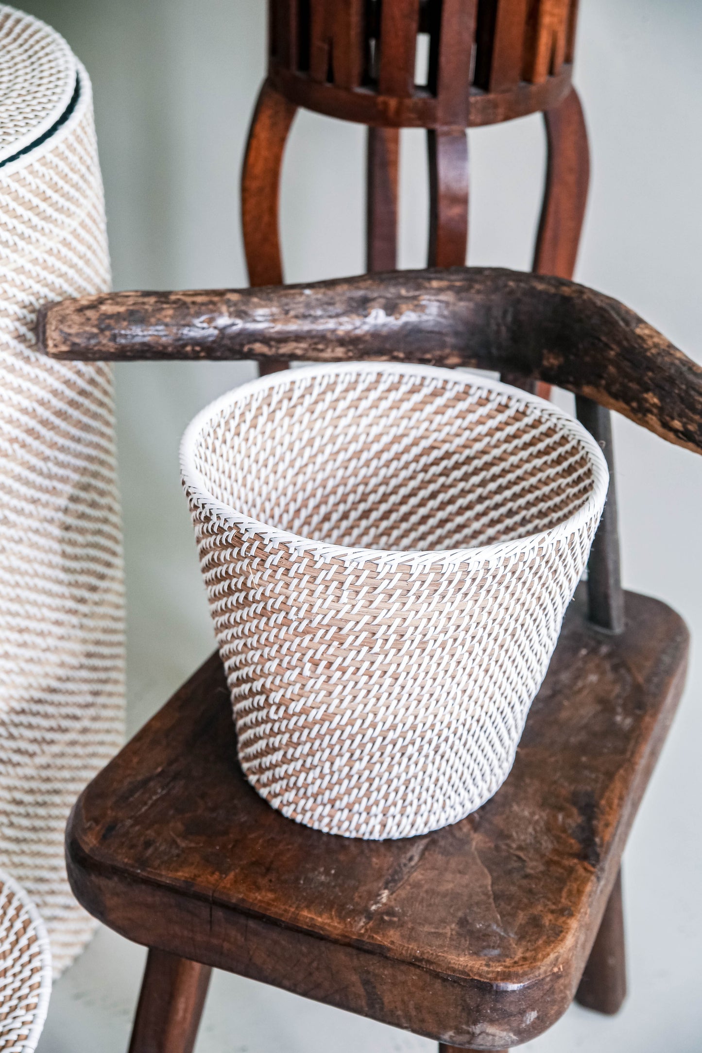 Wastebasket