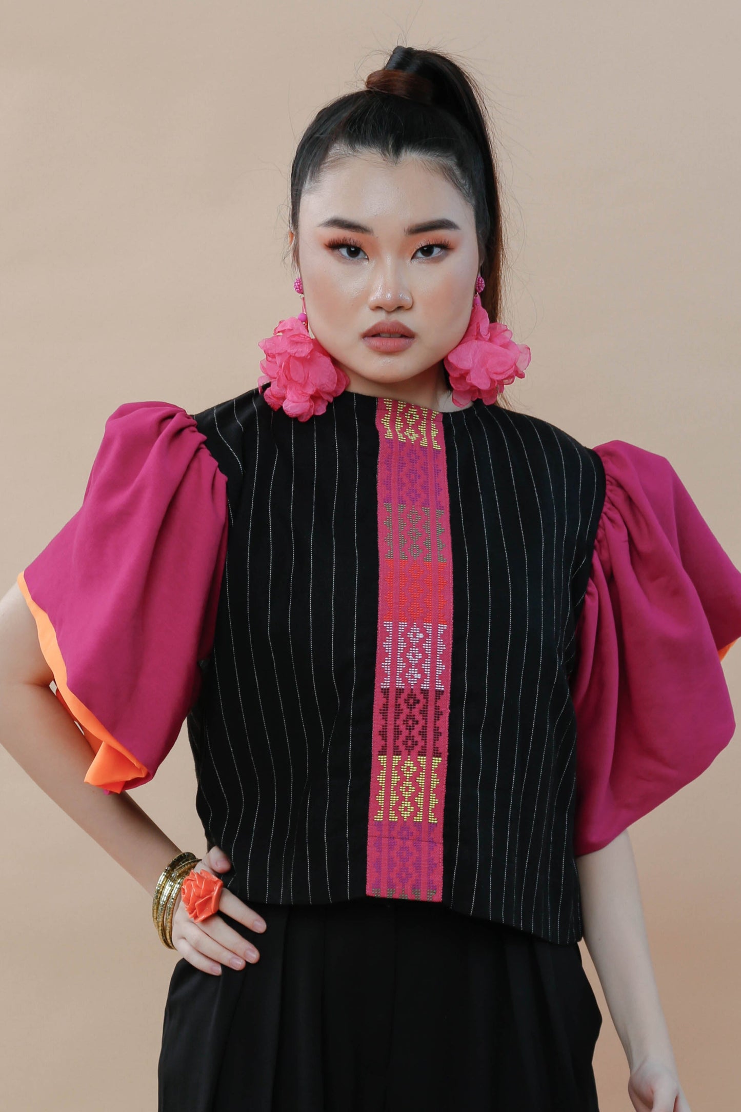BUSILAK TOP IN BLACK and FUCHSIA