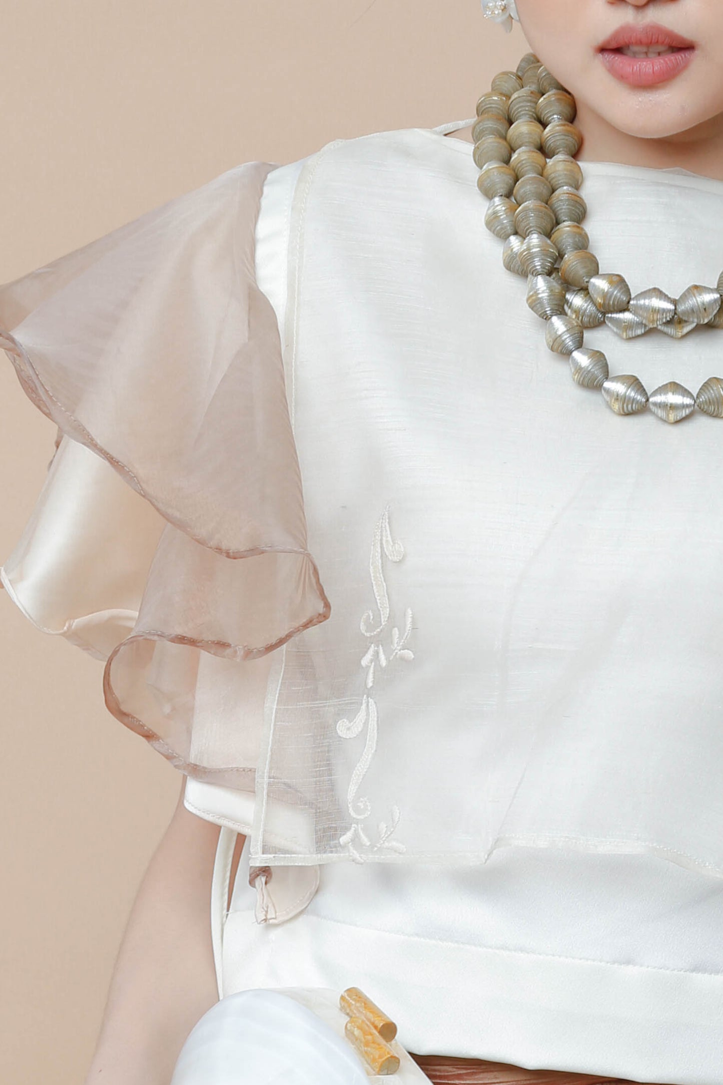 Piña Callado Bib with Malanding Sleeves