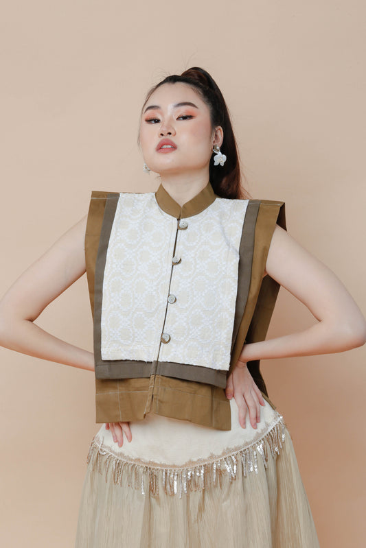 Pinagpala Bib in Earth Inabel Weave