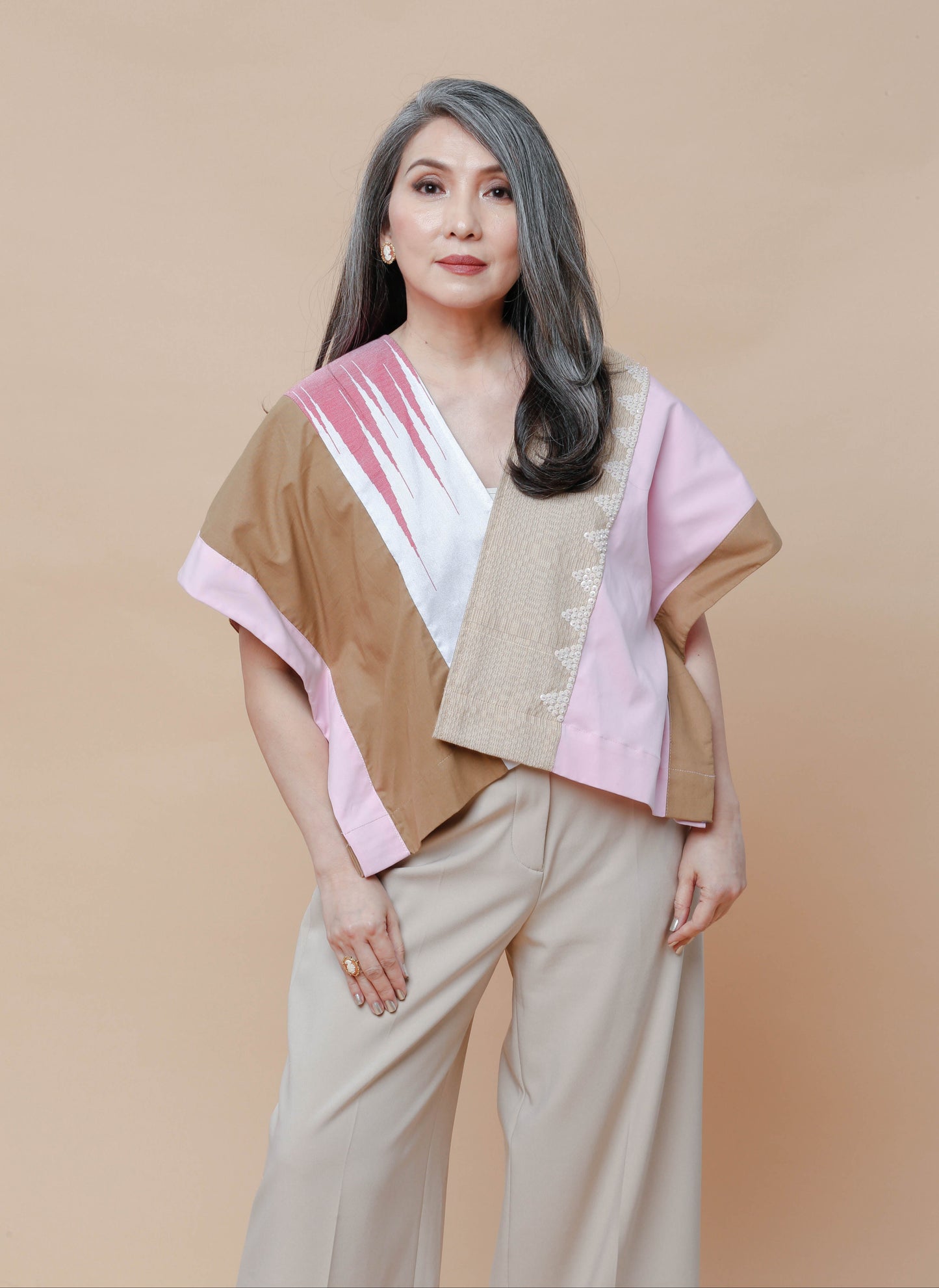 Heritage Poncho in Pink Negros Tatsulok
