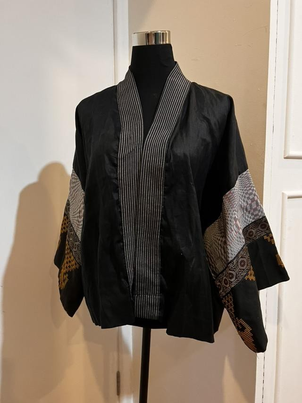 Gabing Mapayapa in Black Stripes Inaul