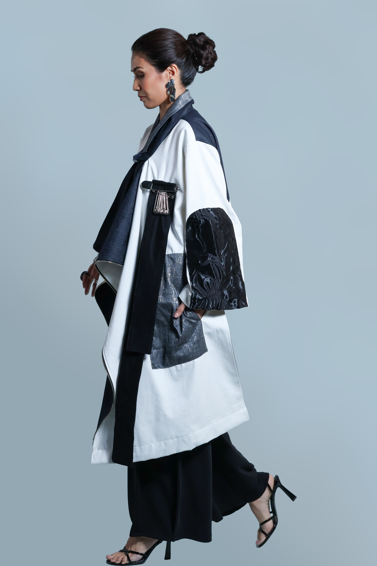 KALOKA STATEMENT JACKET, HIGH FRONT, LOW BACK