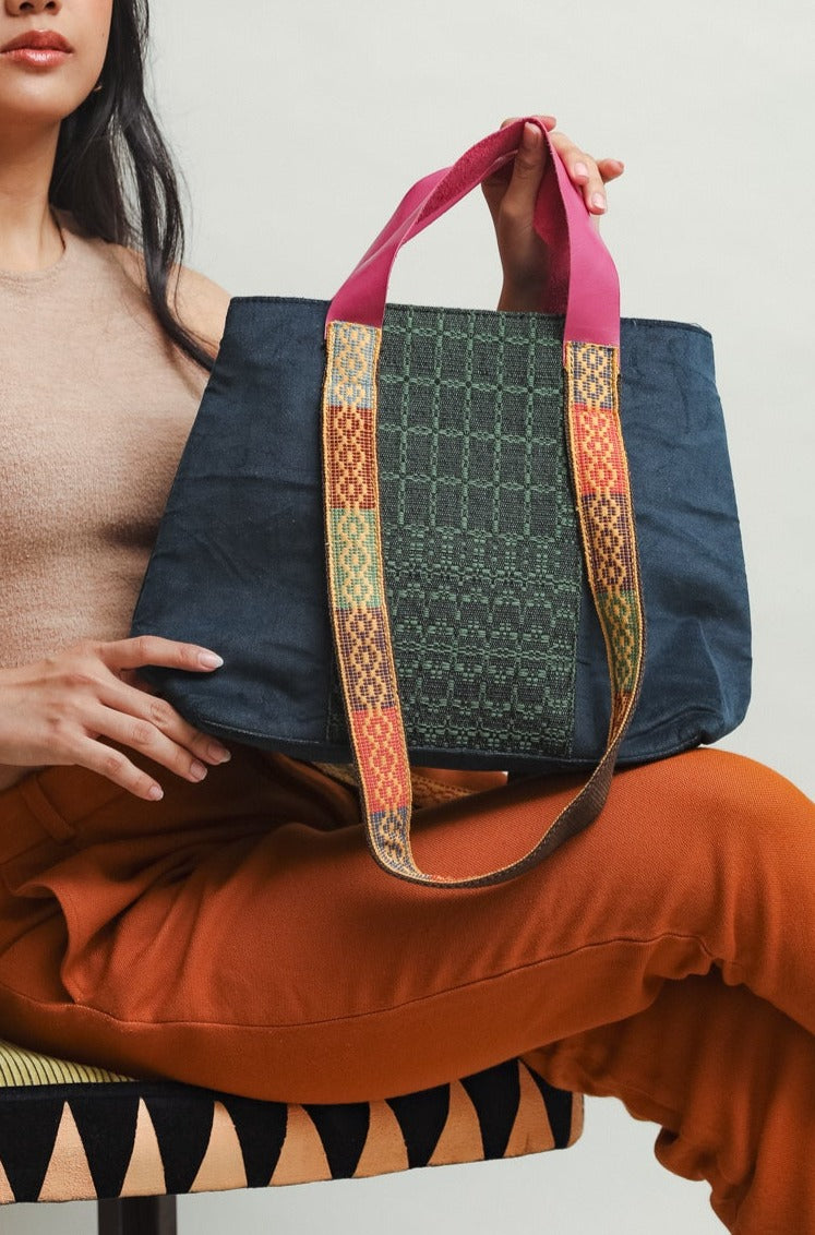 Pang-araw-araw Tote Bag in Kalinga-Negros Weave