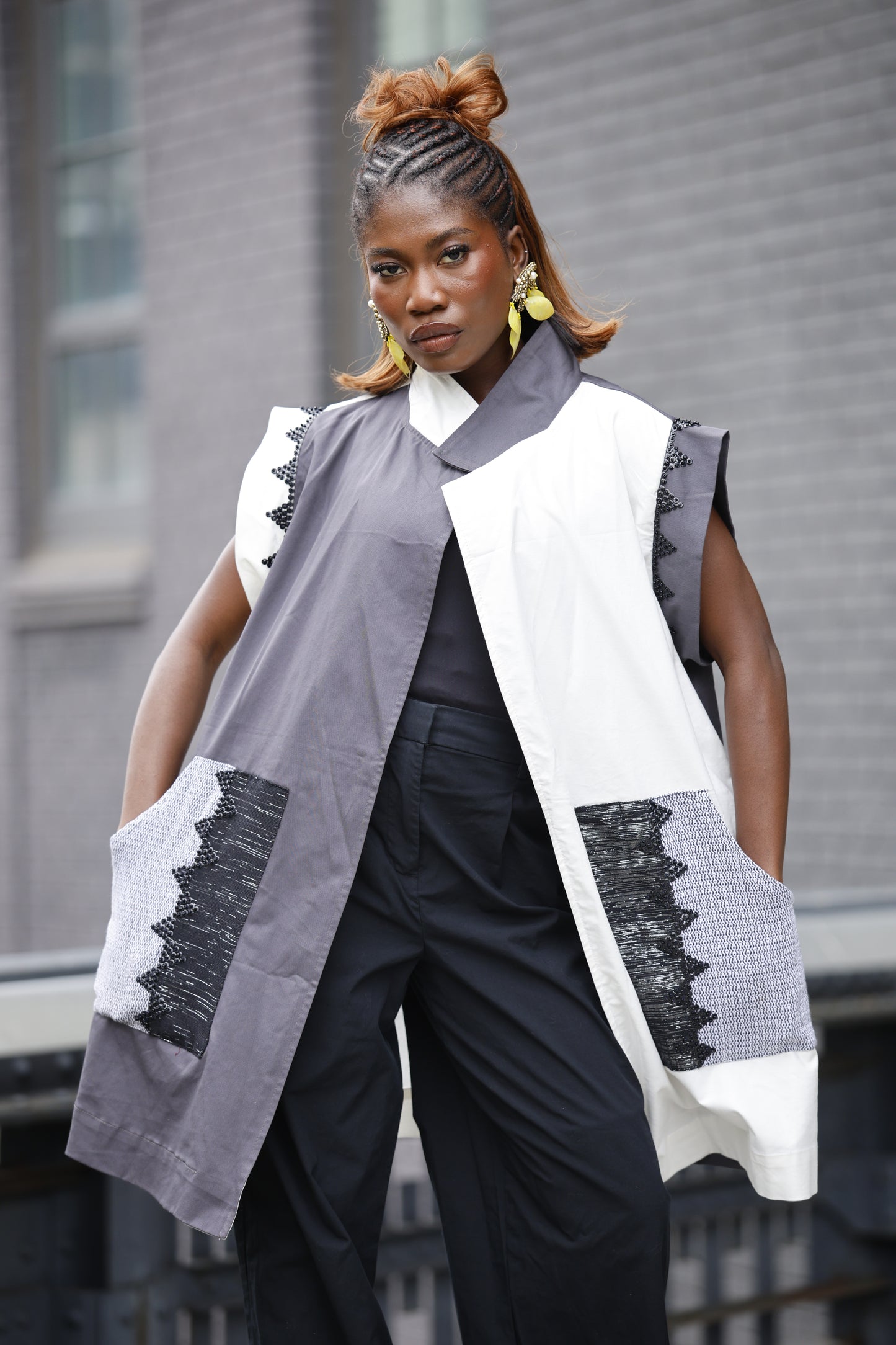 INUSARA Trench WHITE AND GREY
