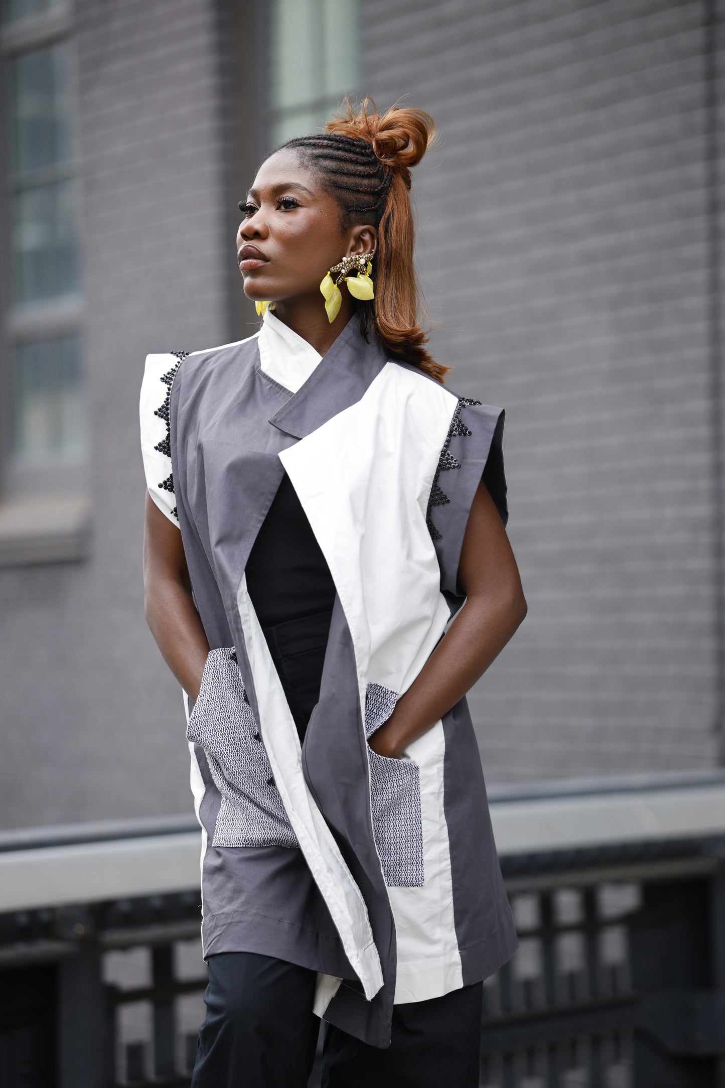 INUSARA Trench WHITE AND GREY