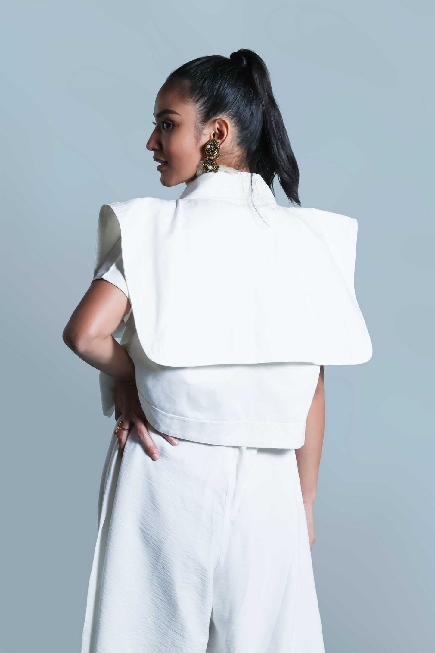 LAGING HANDA JACKET IN WHITE DENIM