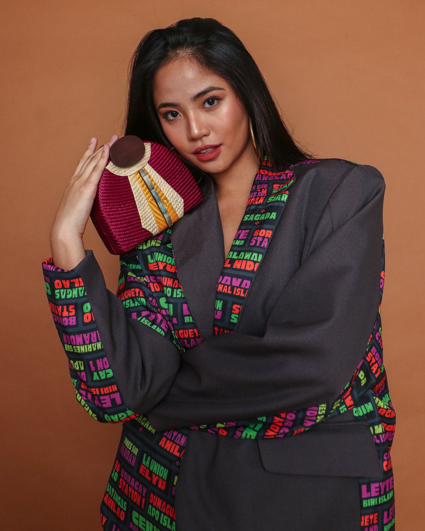 Malaya Hardshell Buntal Clutch in Magenta