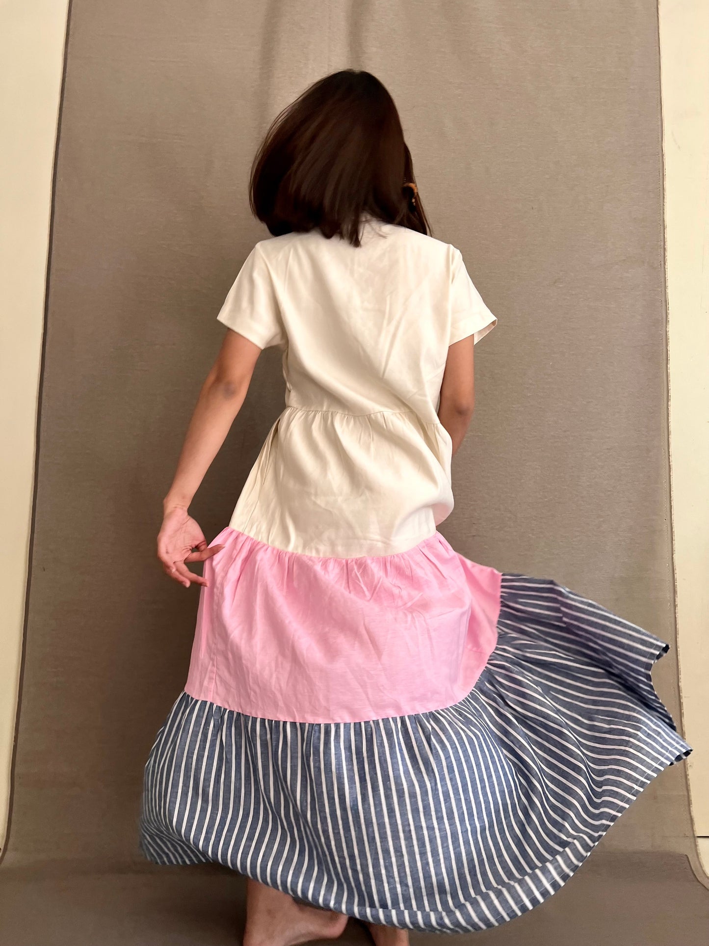 Tres Marias Tiered Linen Resort Dress in Pink & Blue