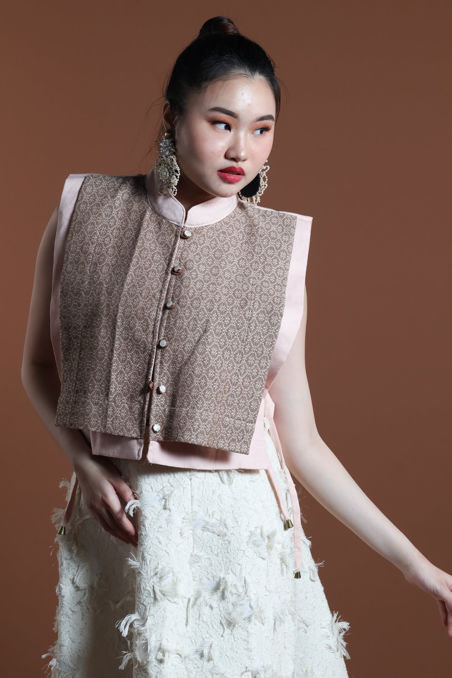 PINAGPALA BIB COFFEE BROWN KUNDIMAN WEAVE