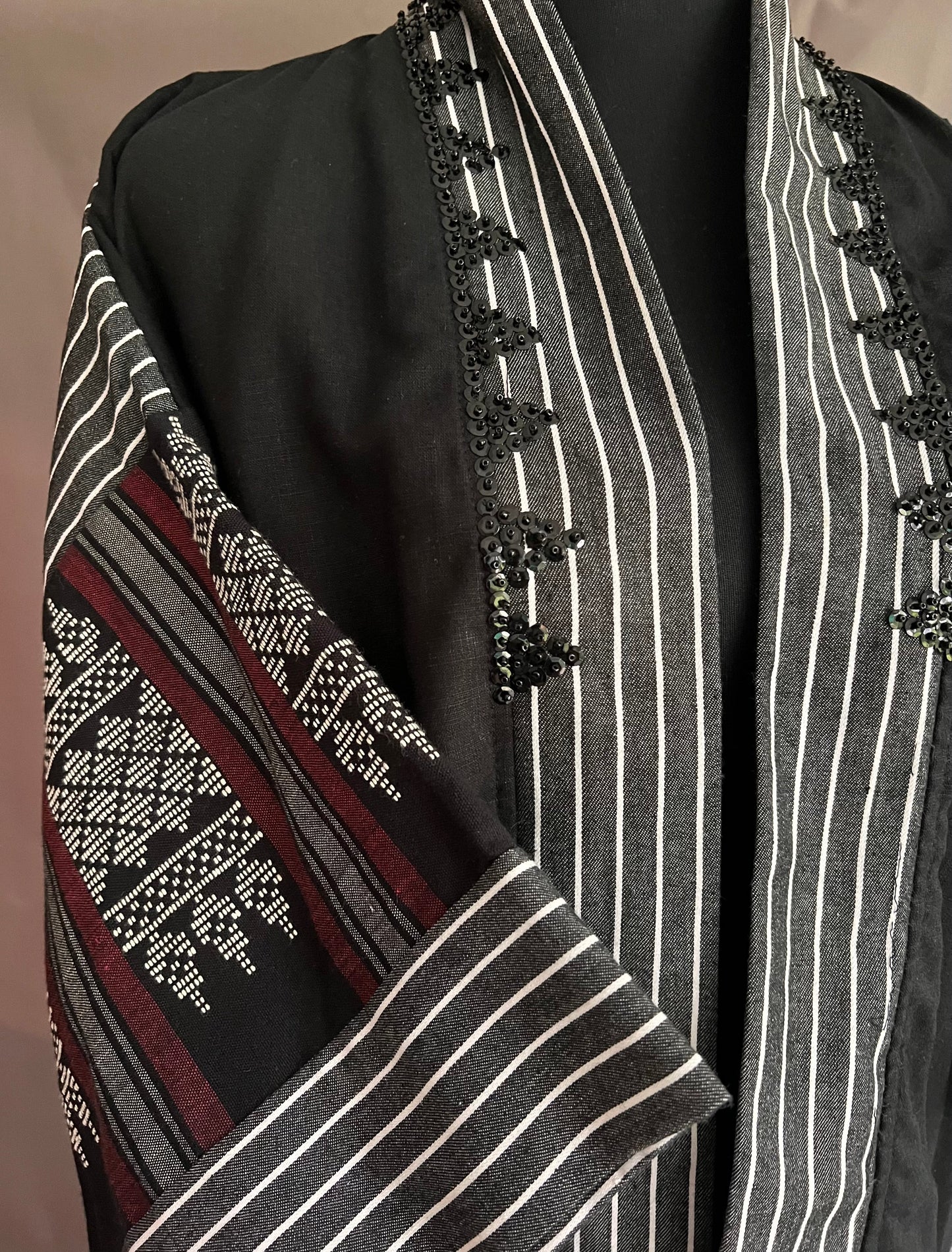 Gabing Mapayapa in Black Stripes Inaul