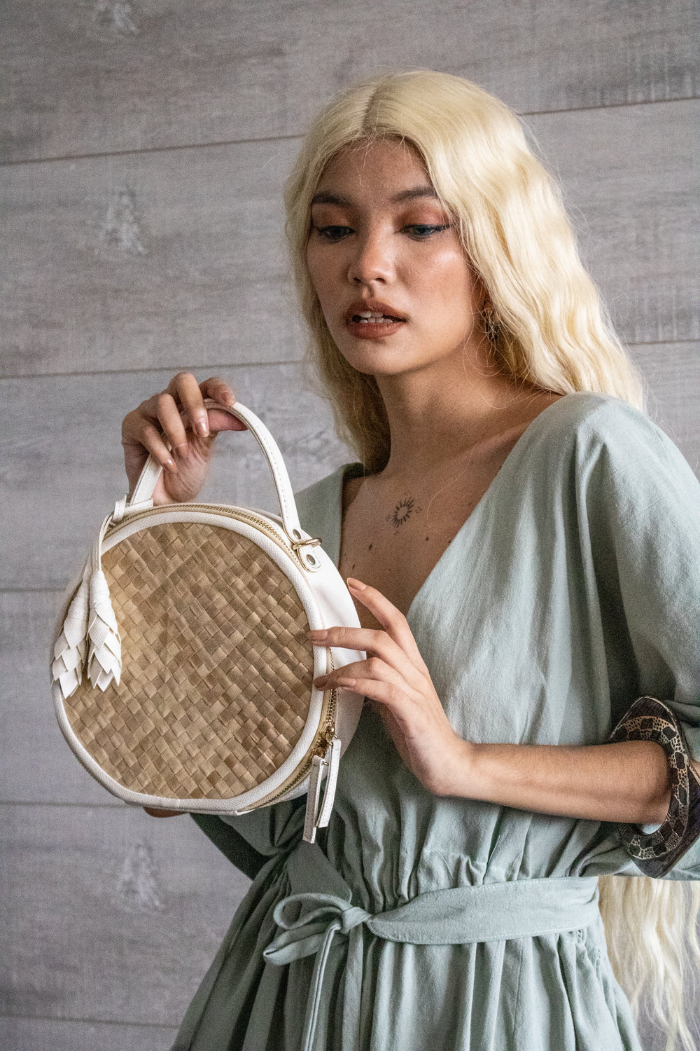 Luna Round Pandan Bag in White
