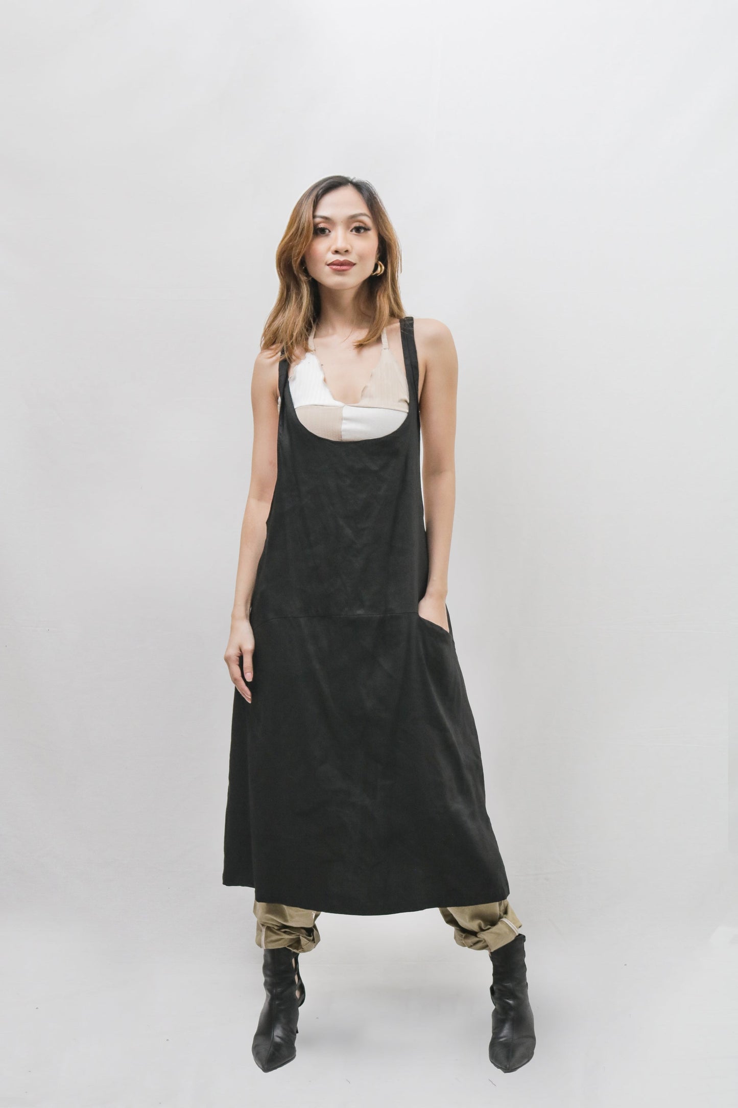 Linen X Apron in Black