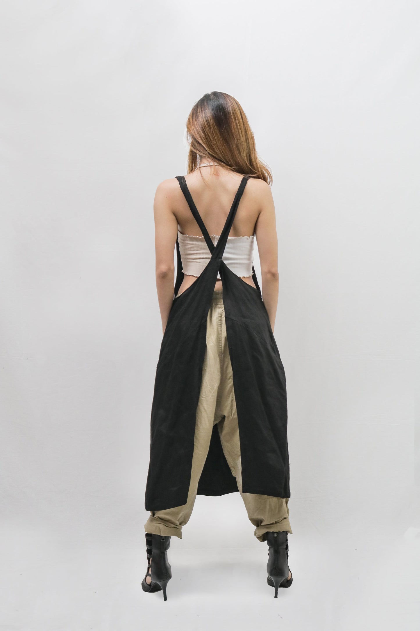 Linen X Apron in Black
