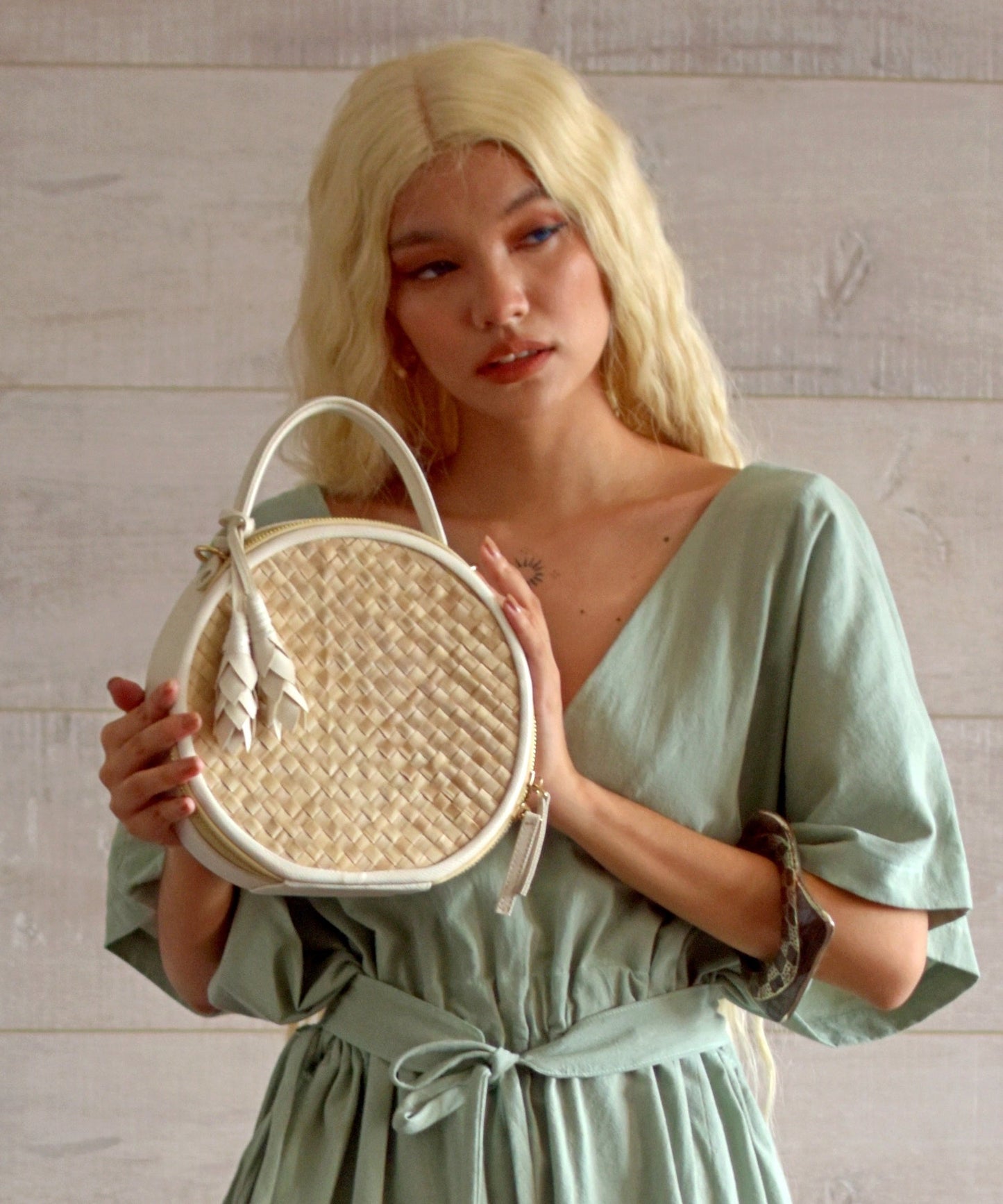 Luna Round Pandan Bag in White