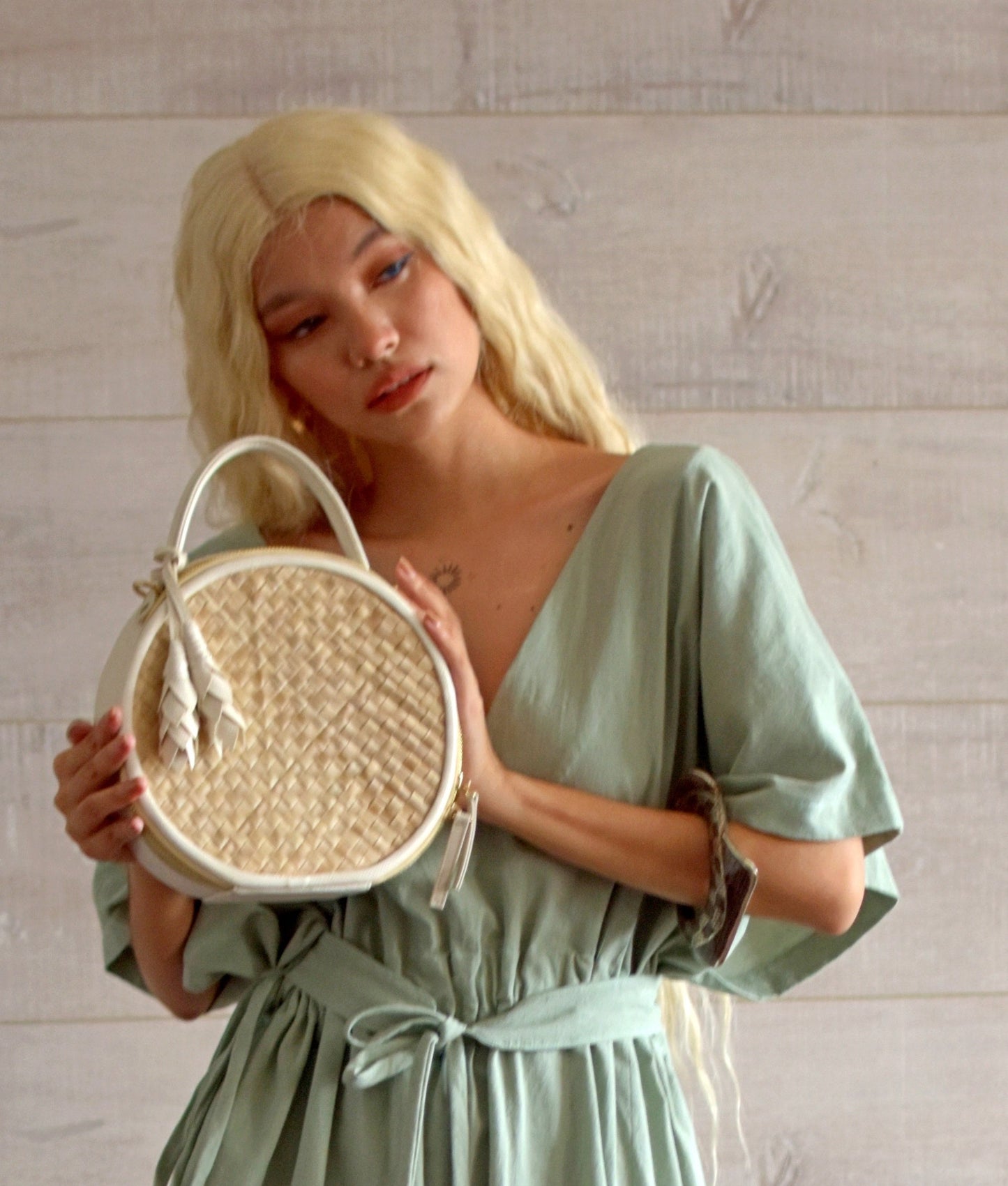 Luna Round Pandan Bag in White