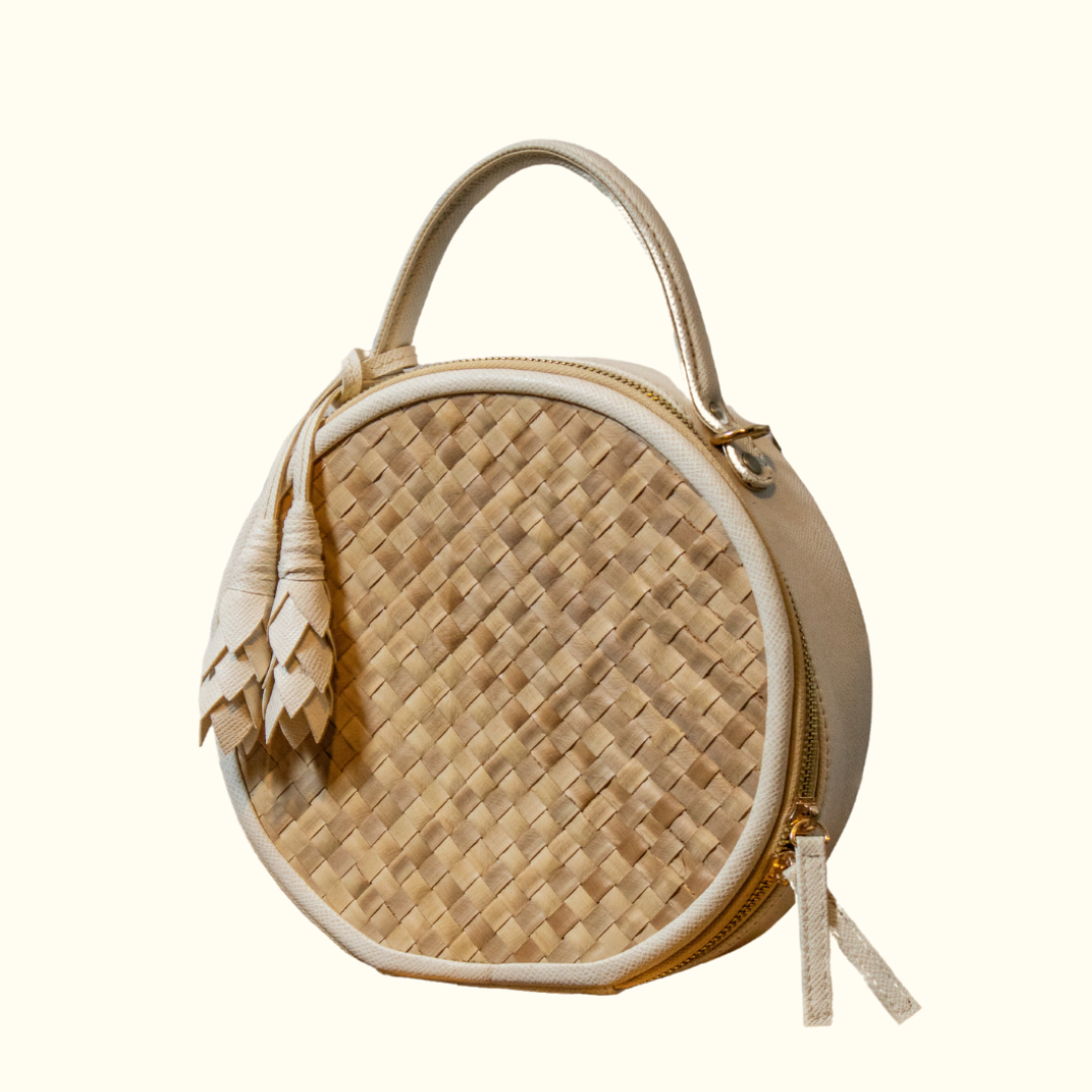 Luna Round Pandan Bag in White