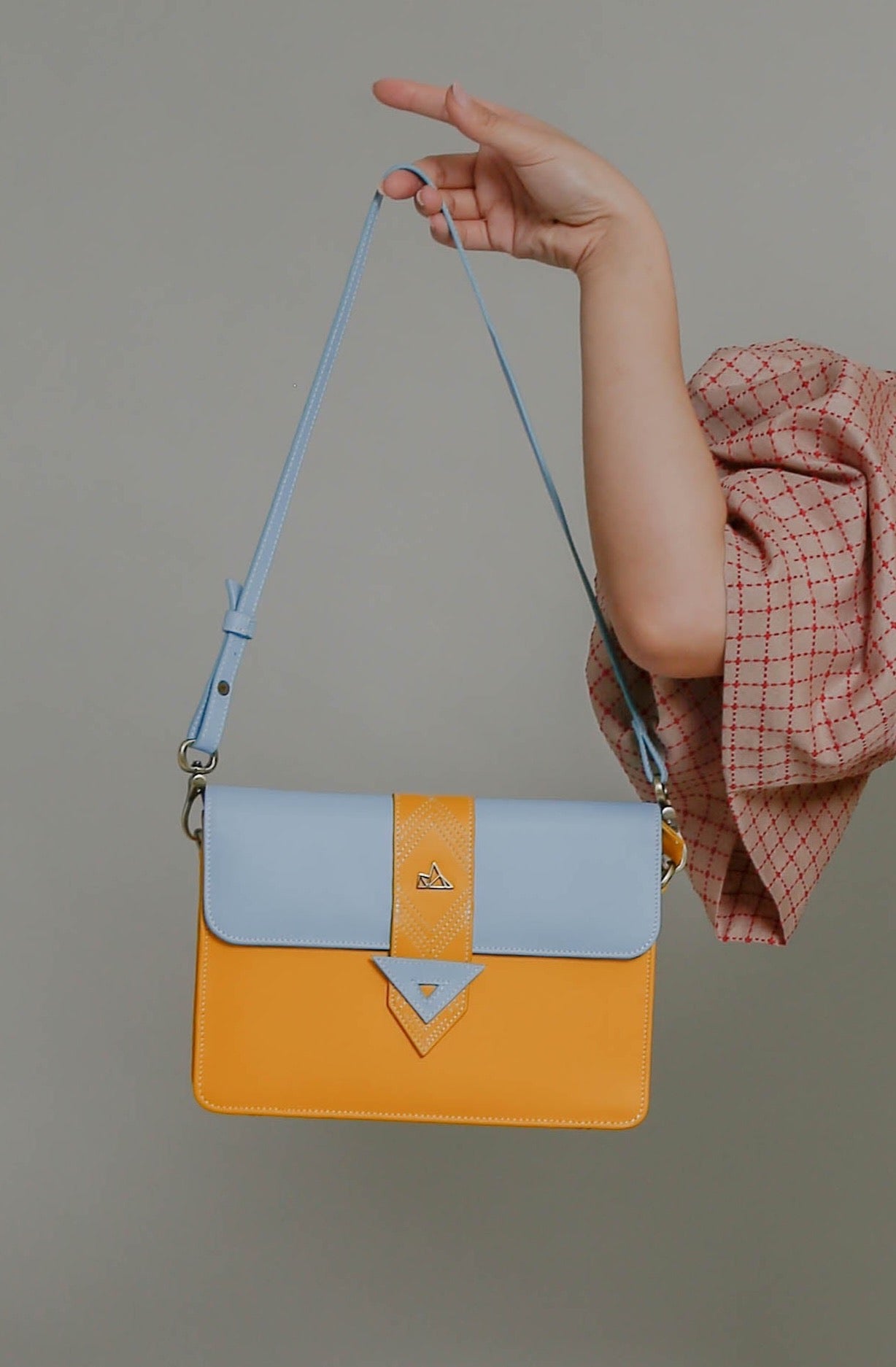 Vesti Primo Satchel in Blue & Yellow