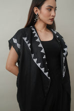Load image into Gallery viewer, Dignidad Trench Kimono with Deep Pockets and Hand Beadwork