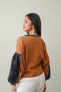 Himig  Dark Brown Linen Top in Black Brown Inabel Sleeves