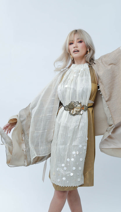 Dyosang Bumaba sa Langit: New York Fashion Week Look 3