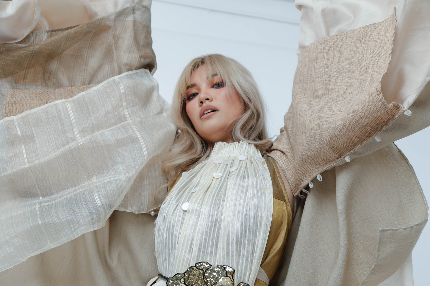 Dyosang Bumaba sa Langit: New York Fashion Week Look 3