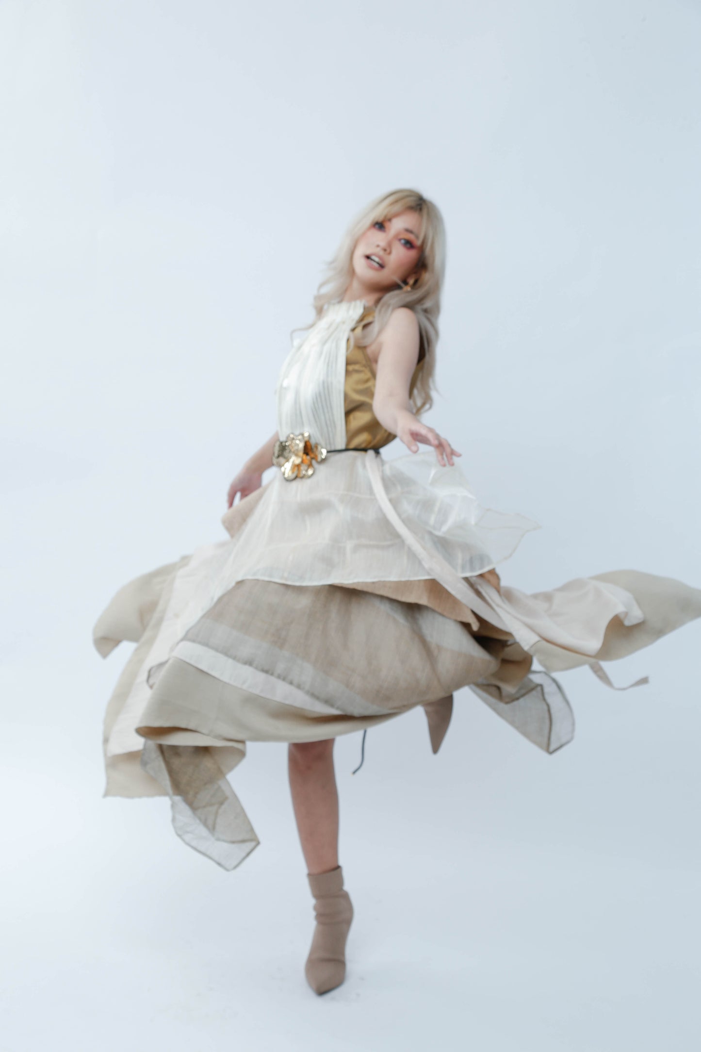 Dyosang Bumaba sa Langit: New York Fashion Week Look 3
