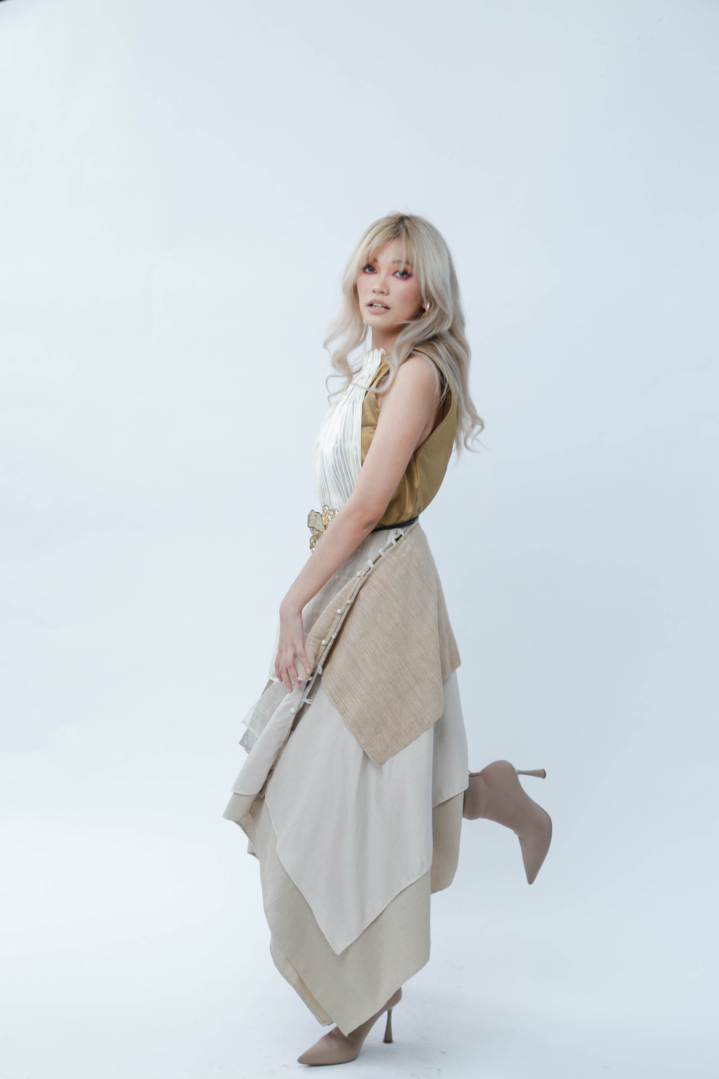 Dyosang Bumaba sa Langit: New York Fashion Week Look 3