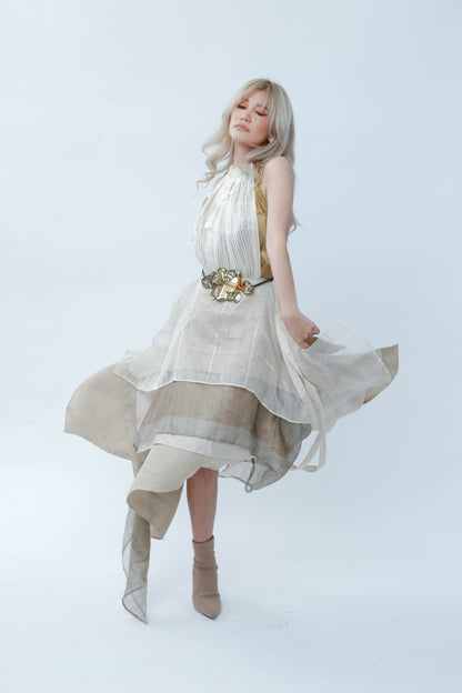 Dyosang Bumaba sa Langit: New York Fashion Week Look 3