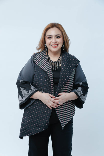 Kabogera with Silver Inaul Sleeves