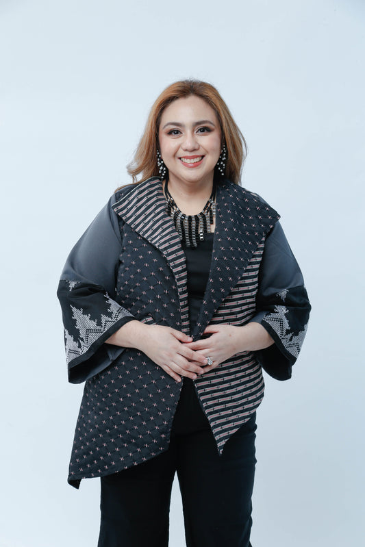 Kabogera with Silver Inaul Sleeves