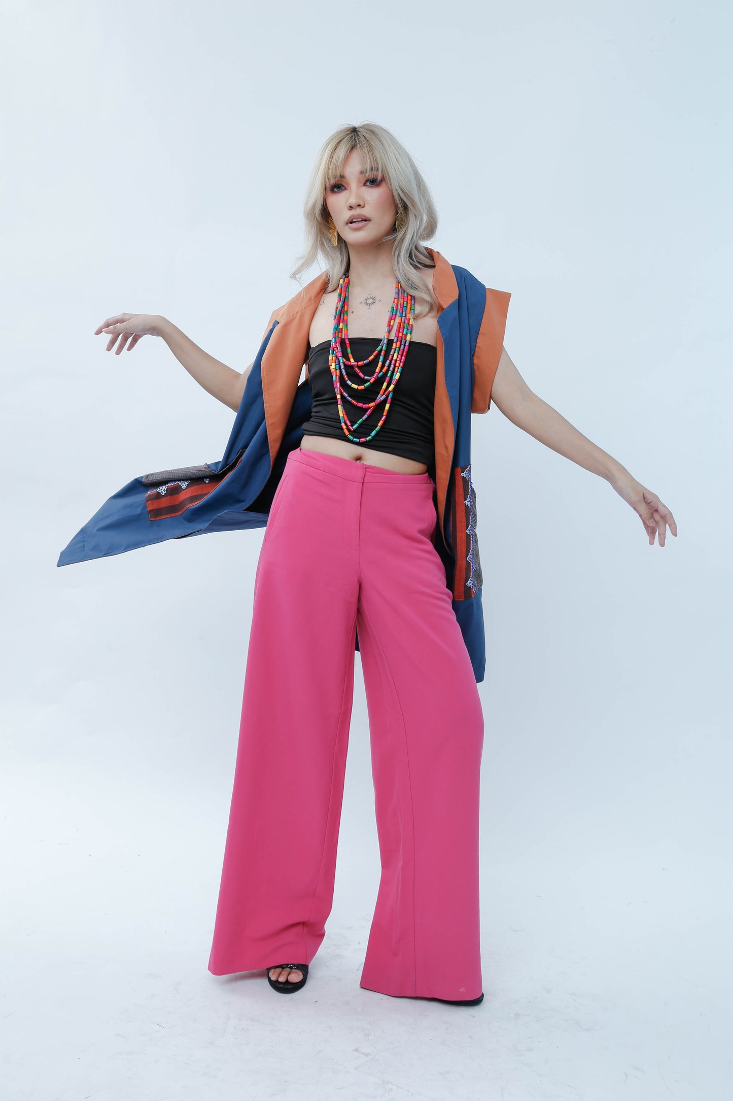 Inusara Trench in Blue Brown with Kantarines
