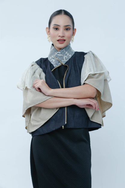 Gantimpala in Black with Piña Calado Collar