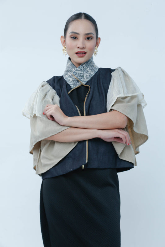 Gantimpala in Black with Piña Calado Collar