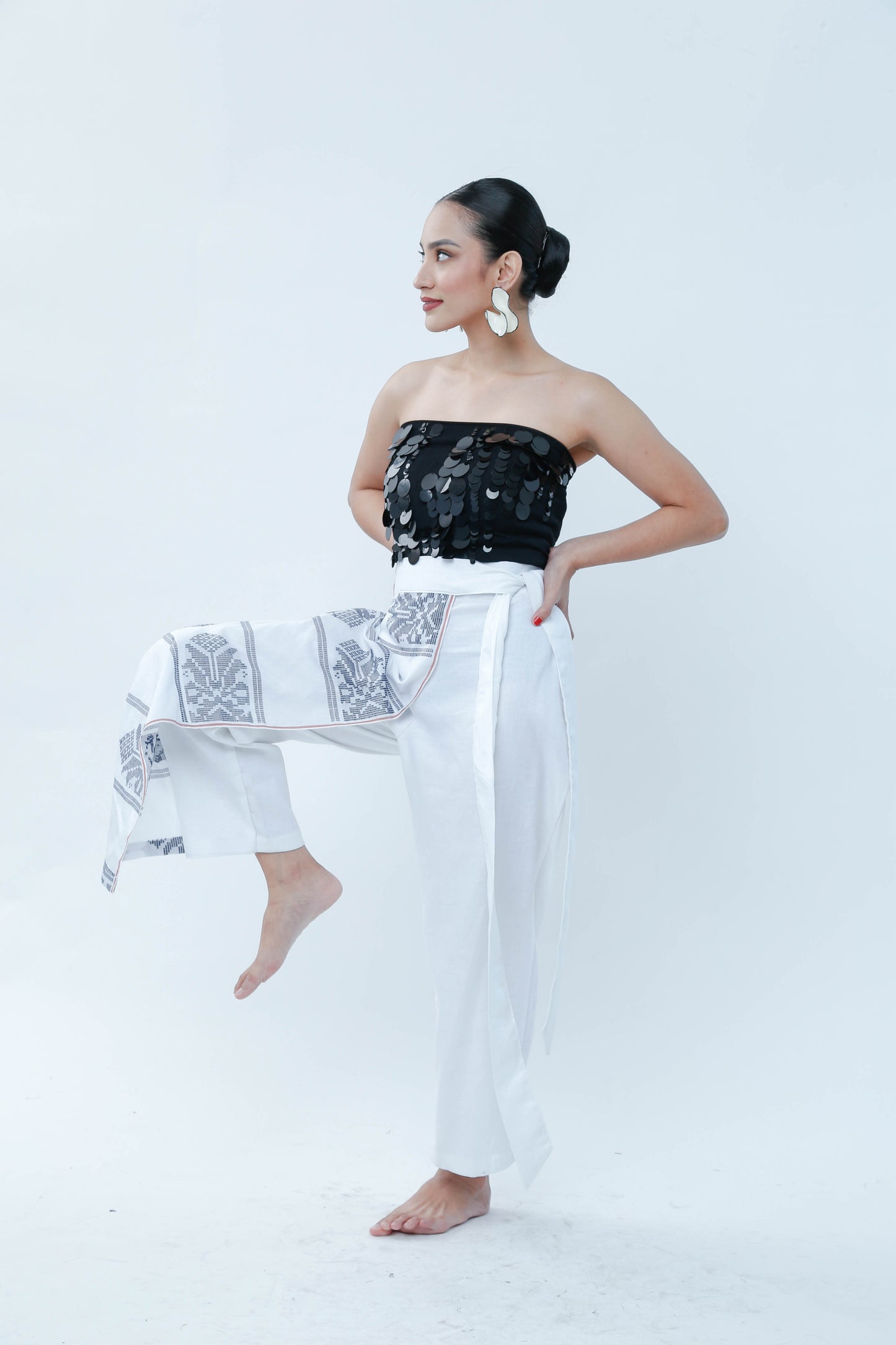 Kinabuhi Pants in White Linen with Cotton Inaul
