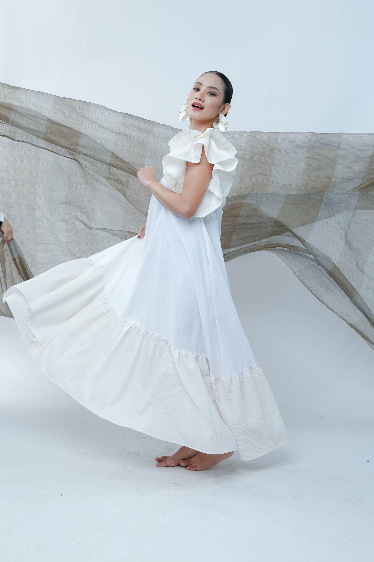 Masayahin Dress in White