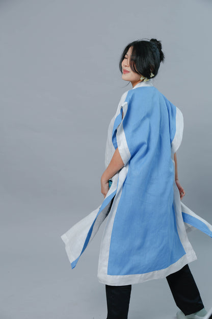 Glamorosa Poncho in Blue White Linen