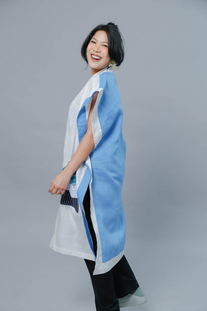 Glamorosa Poncho in Blue White Linen