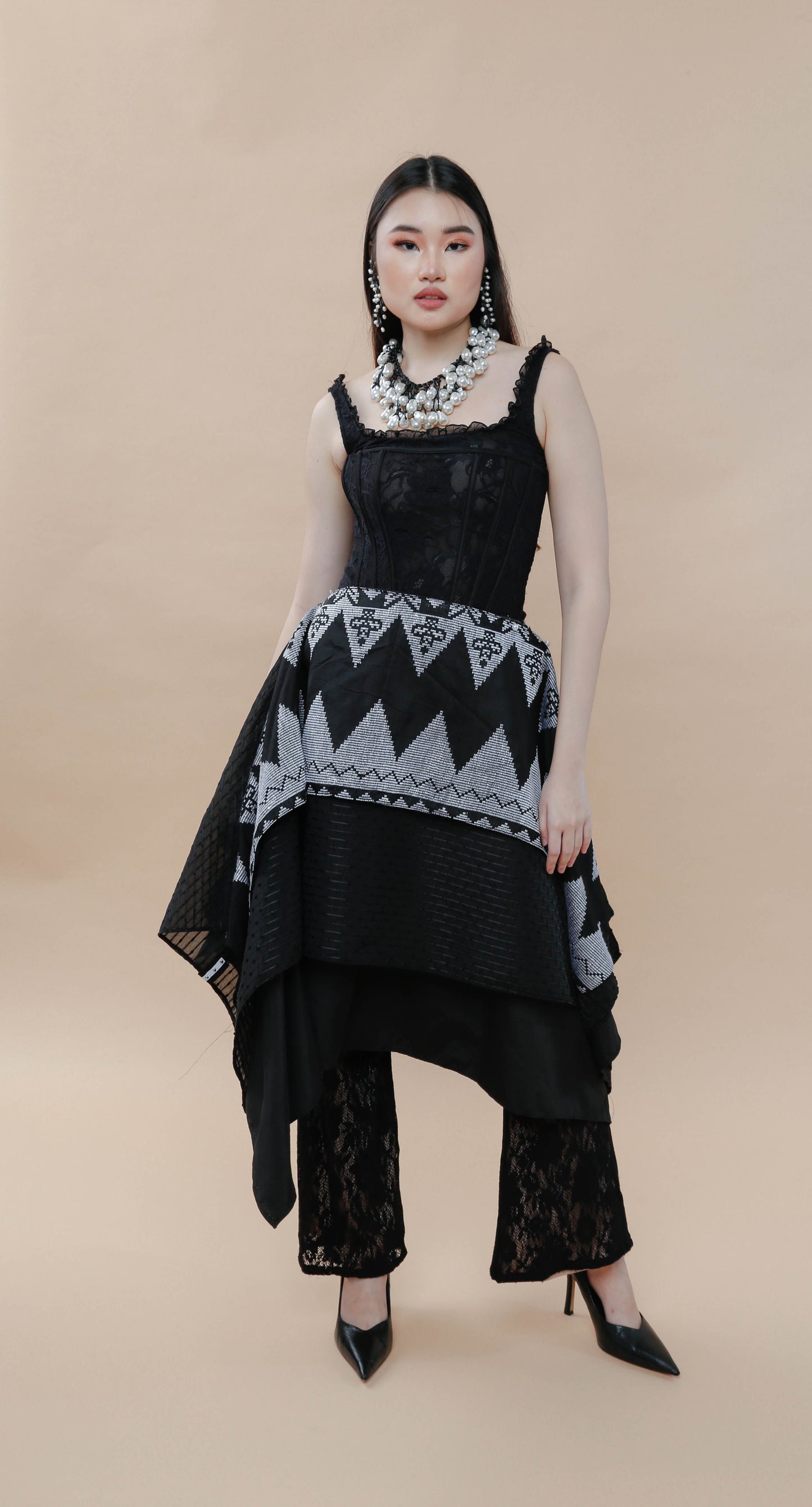 FREESTYLE SKIRT IN BLACK SILVER INAUL