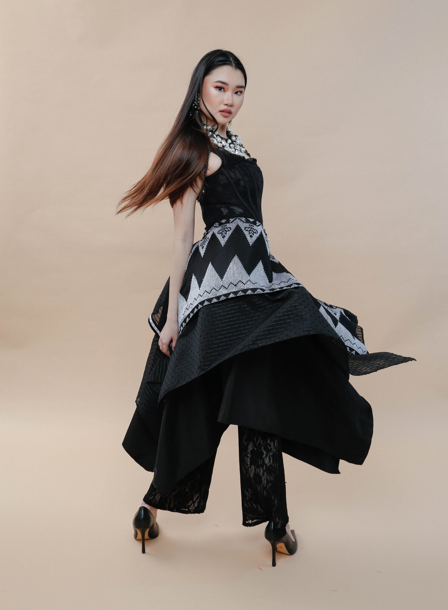 FREESTYLE SKIRT IN BLACK SILVER INAUL