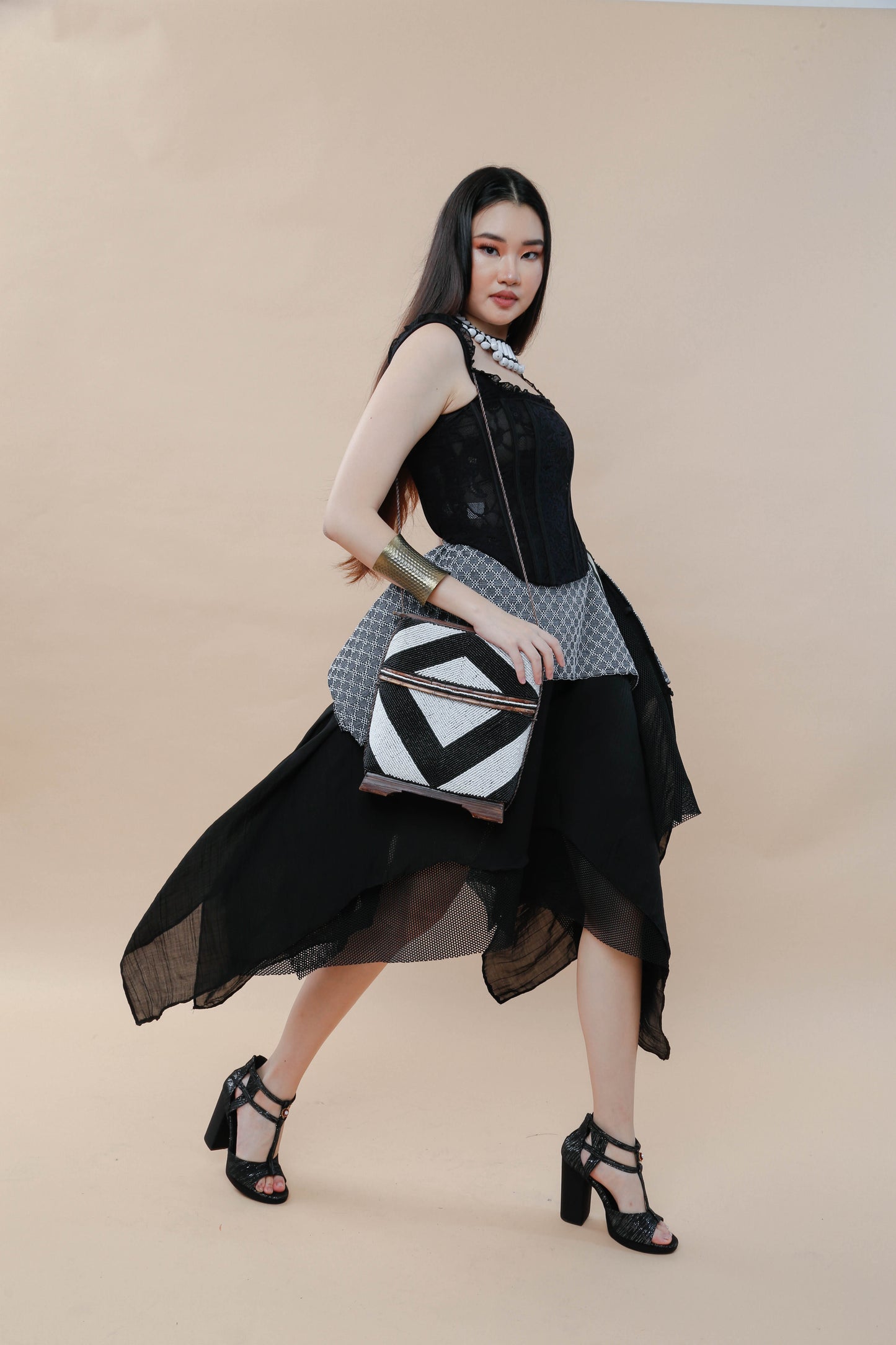 Detalye Fully Beaded Palawan Bamboo Bag