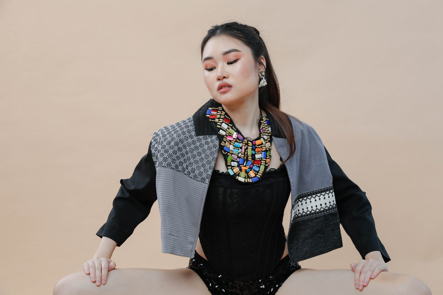 Pulmonya Jacket (Backless Jacket) In Black