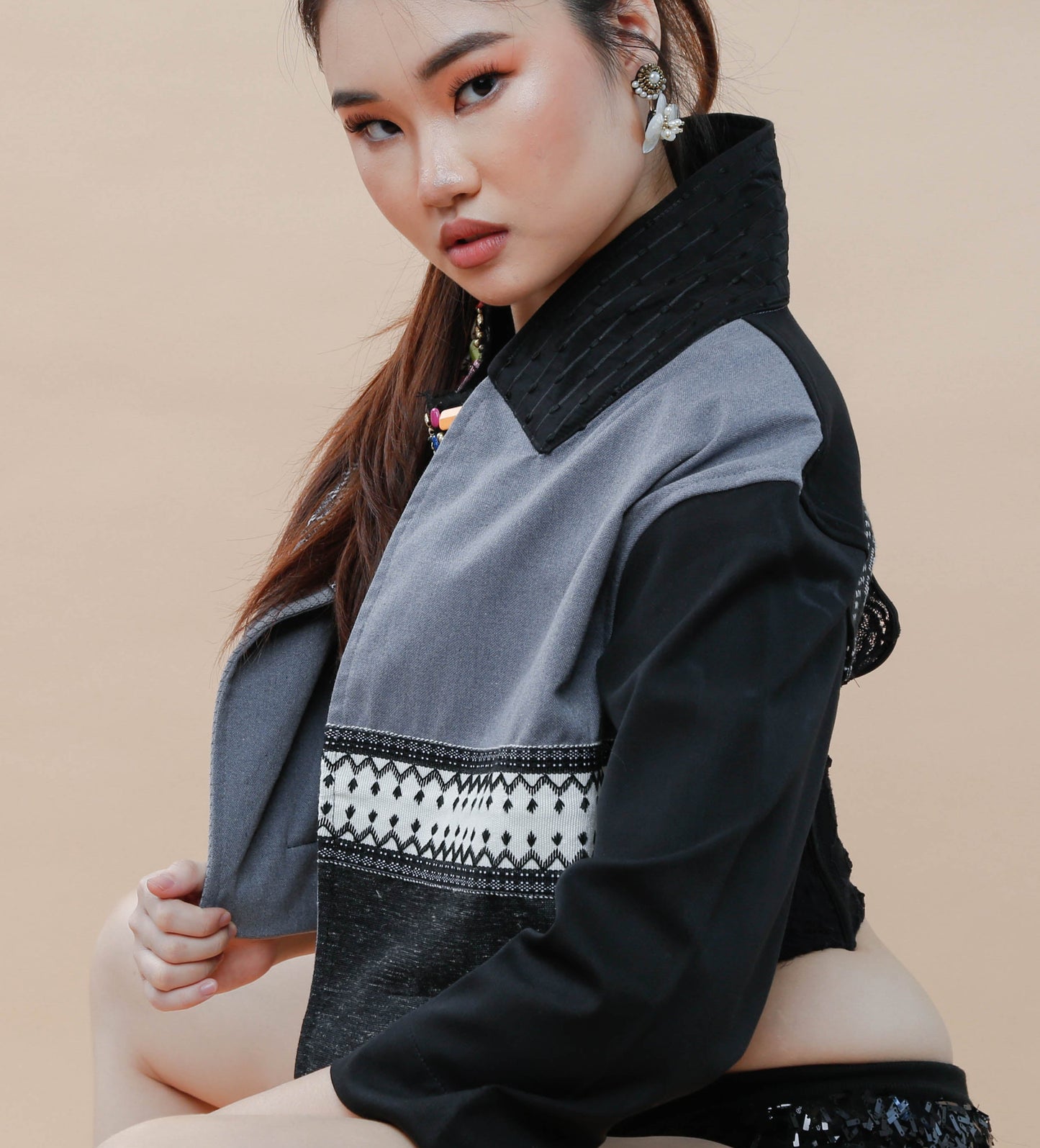 Pulmonya Jacket (Backless Jacket) In Black