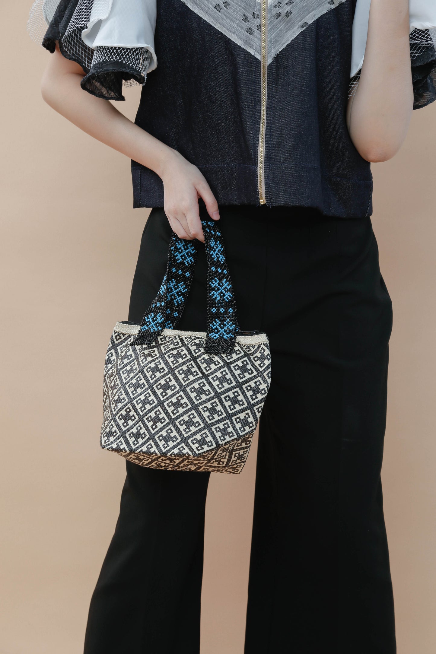 Detalye Bucket Bag with Intricate Bead and Basket Works by the Mangyan Tribe