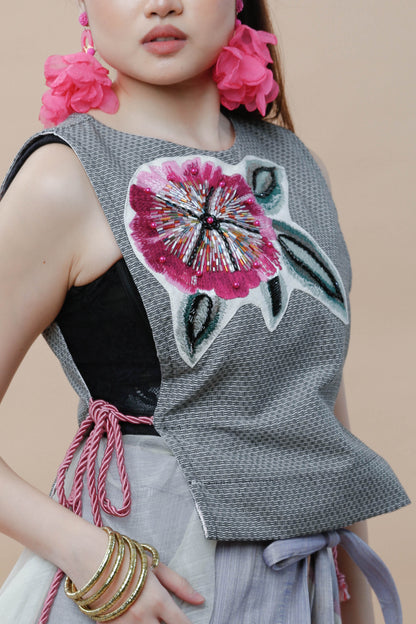 Kaanyag Bib in Binakol Weave with Floral Applique