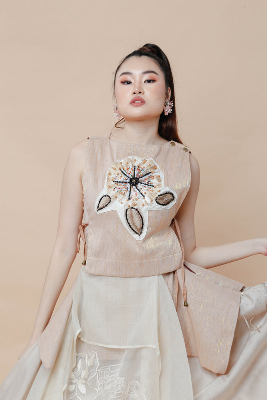 Kaanyag Earth Bib in Metallic Hablon NY