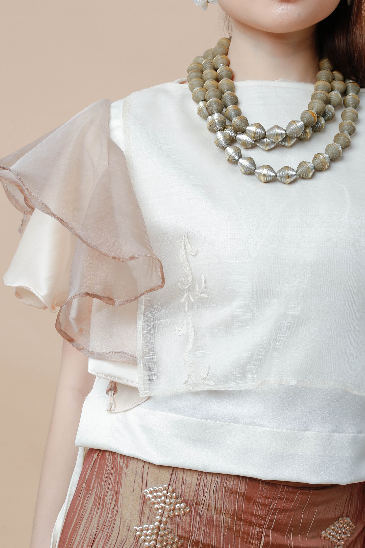 Piña Callado Bib with Malanding Sleeves