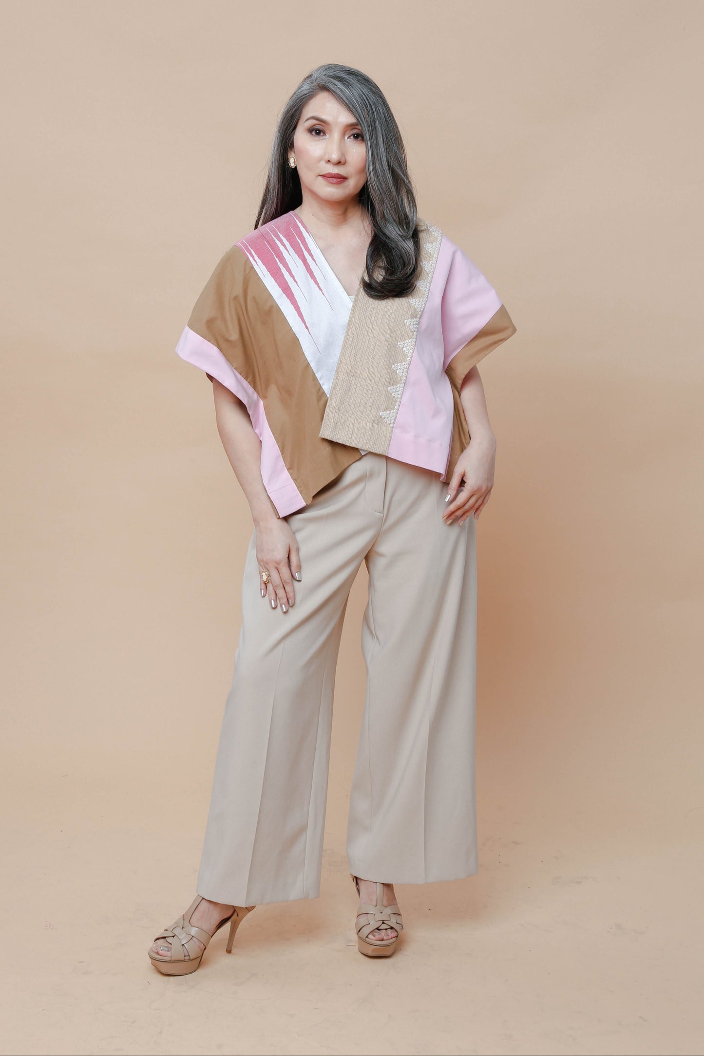 Heritage Poncho in Pink Negros Tatsulok