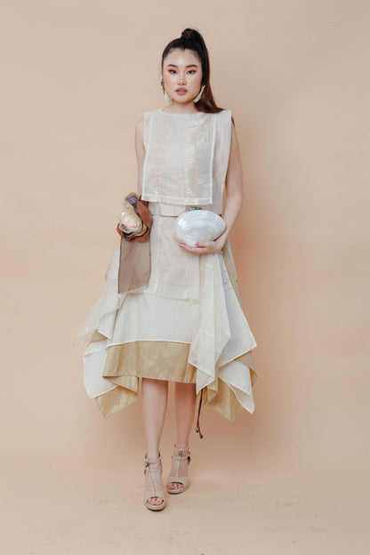 Encantada Bib in Suksuk Piña Barong of Aklan