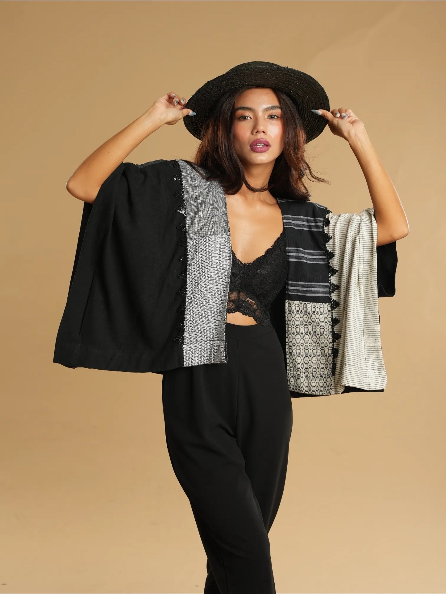 Heritage Poncho Black Linen